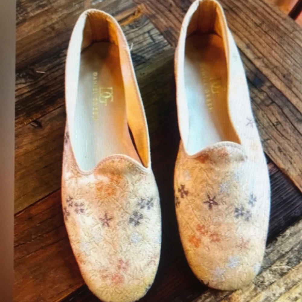 Vintage 1960s Daniel green lovey gold orange floral brocade slipper